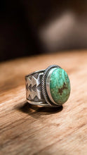 Load image into Gallery viewer, Unisex Sonoran Turquoise Ring sz 10.5
