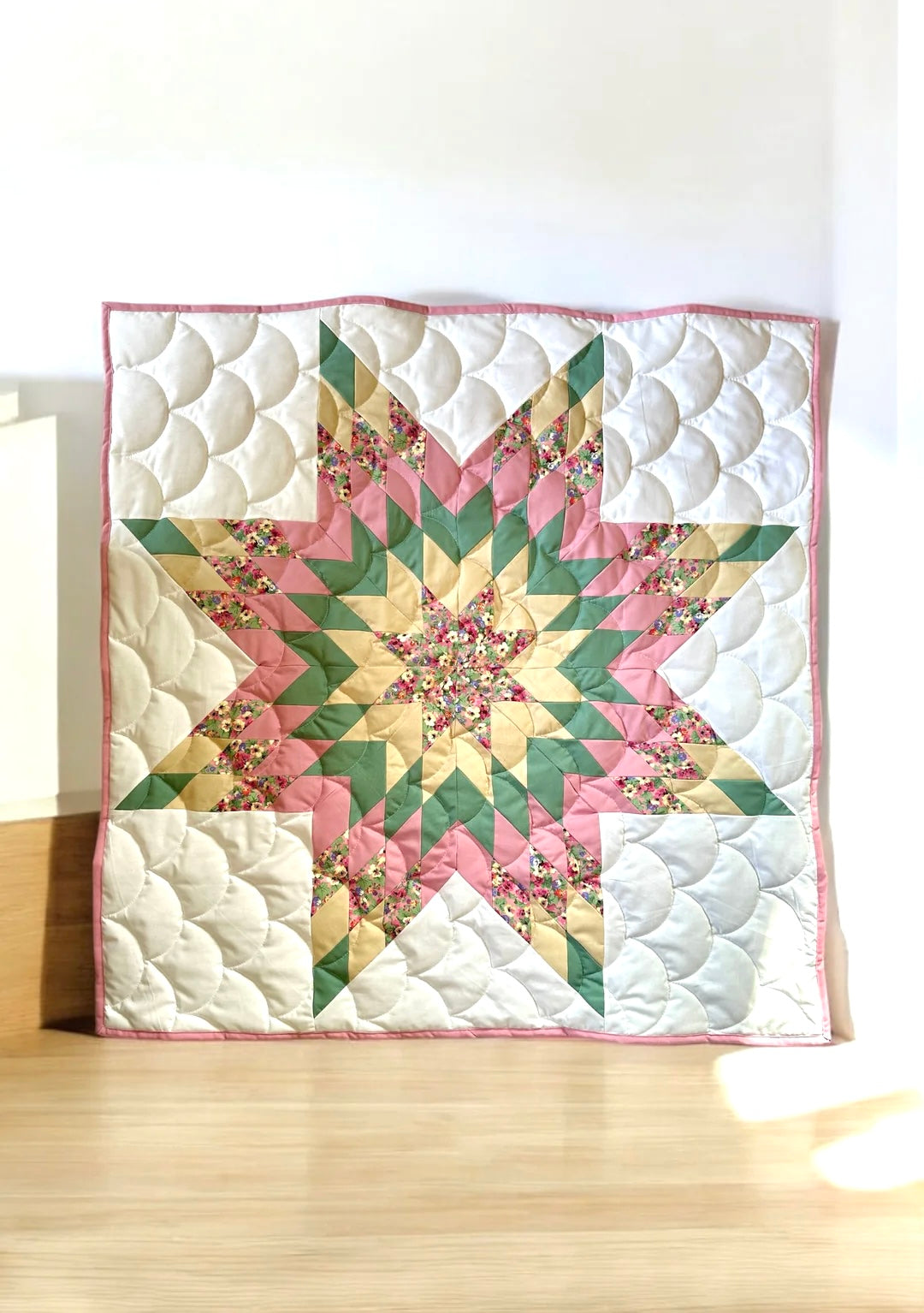 Floral Design Baby Star Quilt