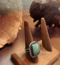 Load image into Gallery viewer, Hubei Turquoise Ring sz 8
