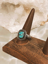 Load image into Gallery viewer, Hubei Turquoise Ring sz 10
